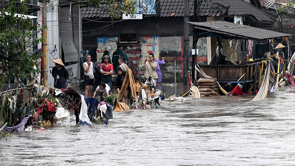 Самое мощное наводнение за 10 лет: Бали затопило