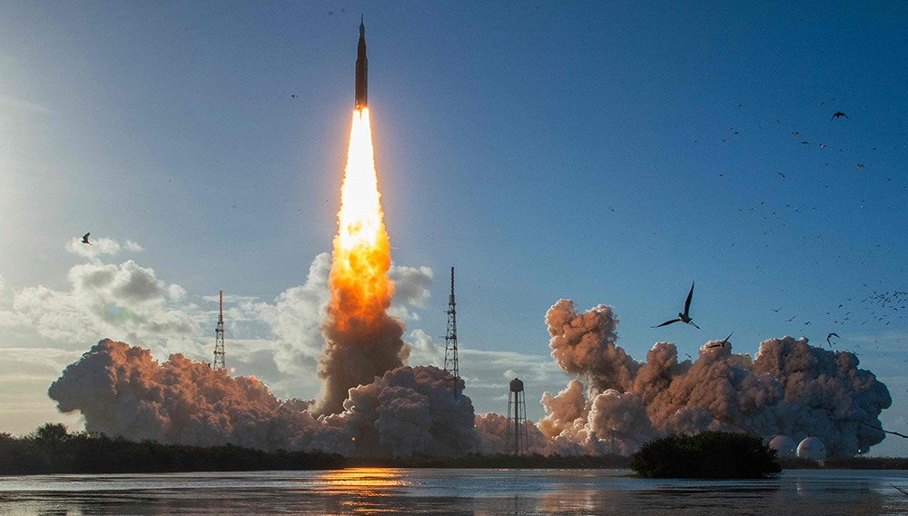 «Артемида-2» вернулась на Землю: итоги исторического полета к Луне