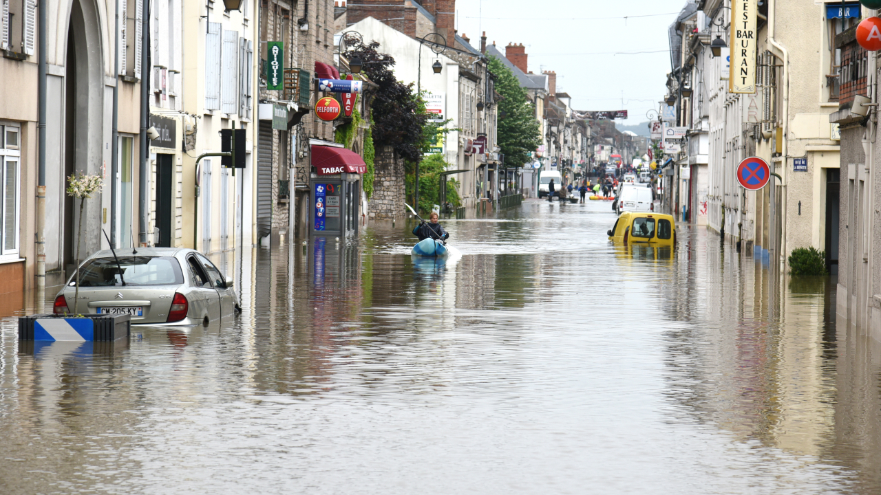 35 дней дождей: удивительный рекорд зафиксировали во Франции