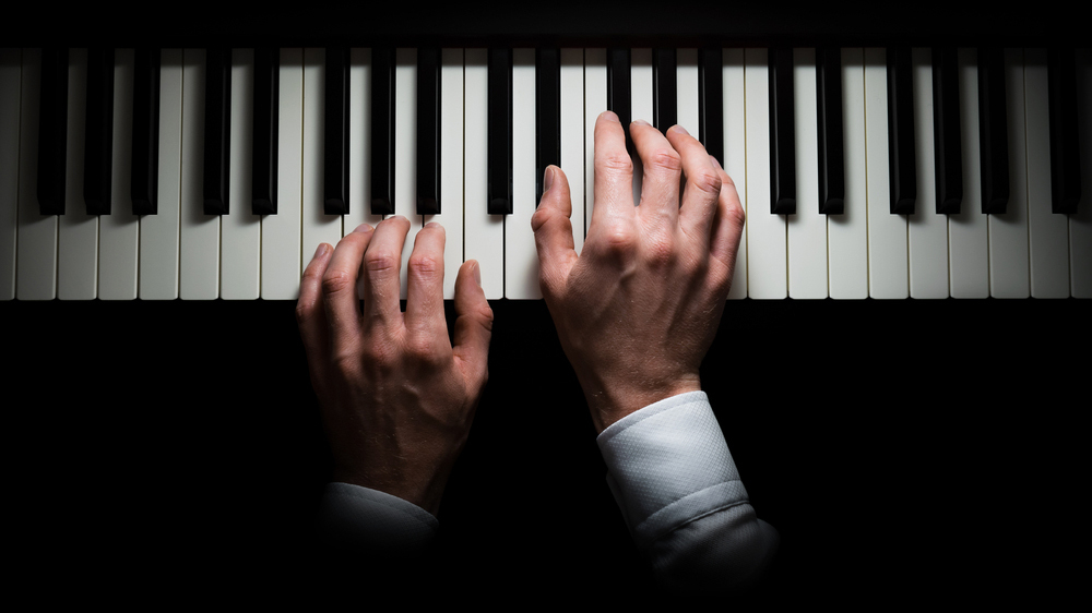 Музыканты чувствуют боль иначе, чем все остальные: исследование