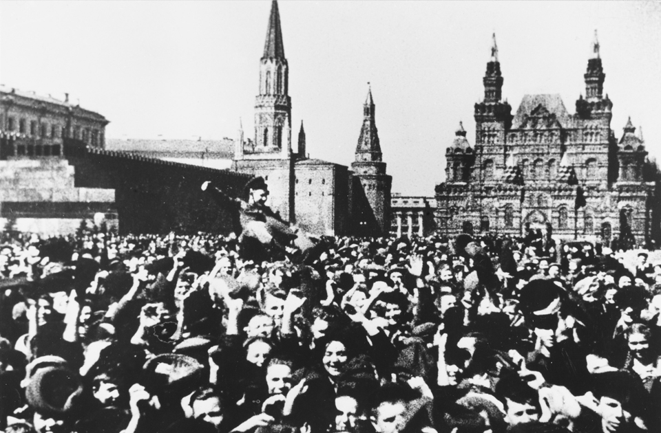 Фотографии 9 мая 1945 года москва