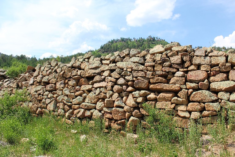 Стена Углугчийн Хэрэм — замок Чингисхана