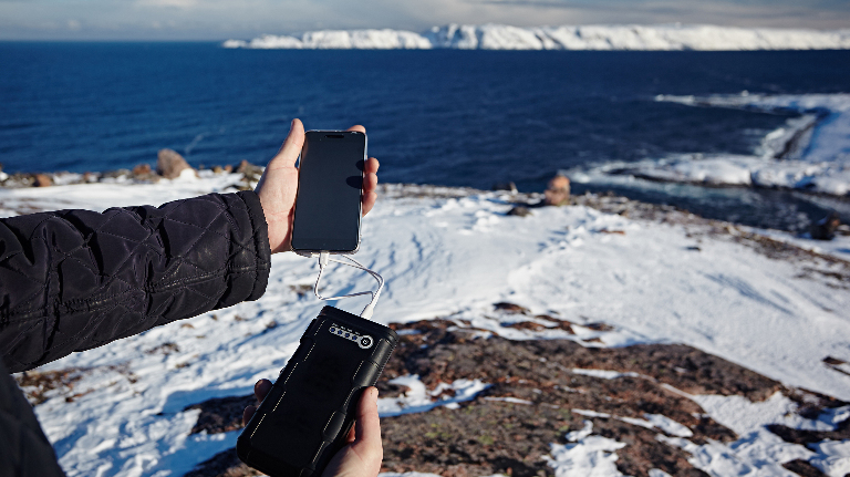 Почему батарейка на холоде разряжается быстрее