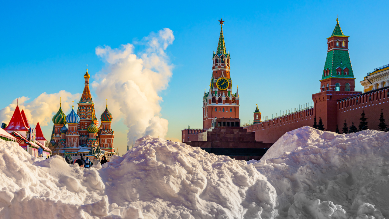 Февраль в Москве побил вековые рекорды по высоте сугробов