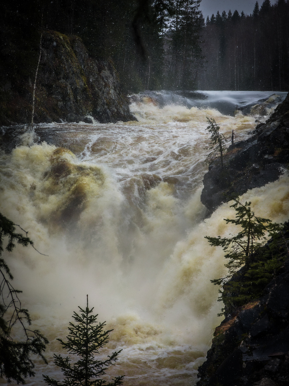 Поездка к водопаду Кивач в Карелии