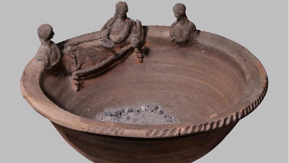 Как молились в Помпеях перед катаклизмом раскрыл пепел из курильниц