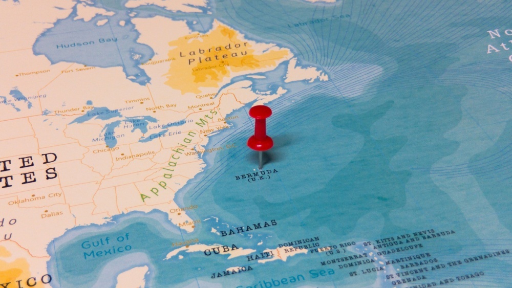 Геологическая аномалия: раскрыто, почему Бермудские острова будто парят над водой