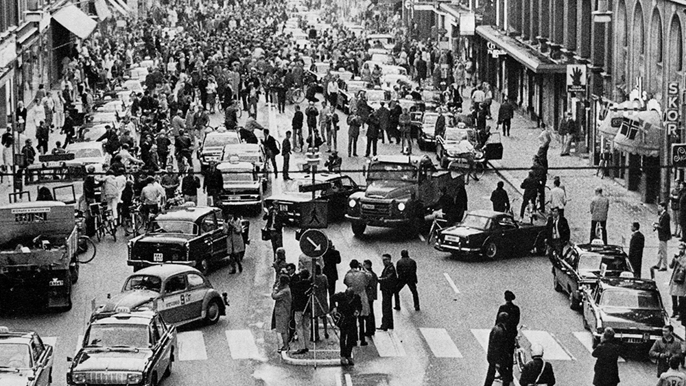 Как  и когда появилось левостороннее движение