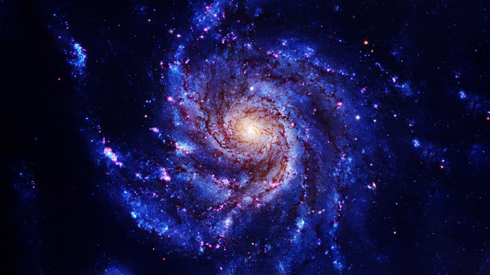 Астрономы открыли галактику, застывшую во времени на миллиарды лет