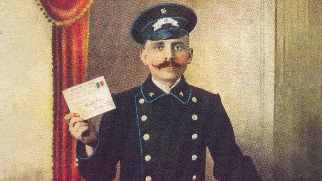 Как была устроена профессия почтальона в древности