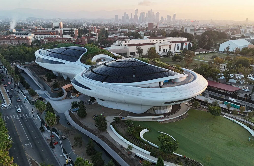 Джордж Лукас строит музей в форме космического корабля