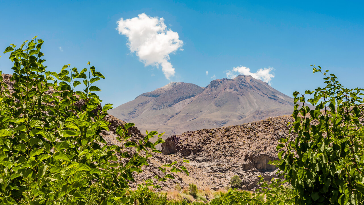 Вулкан в Иране проснулся спустя 700 000 лет после своего последнего извержения