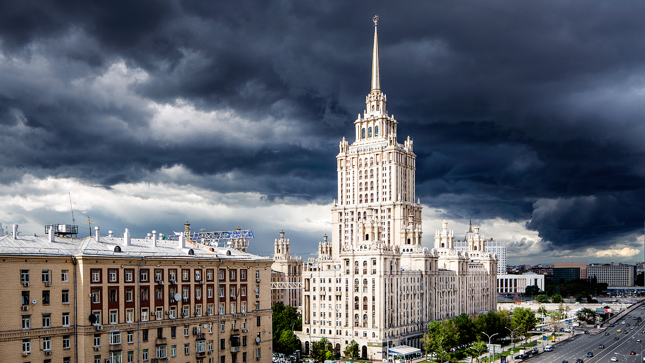 Москву накроет сильный шторм на День города