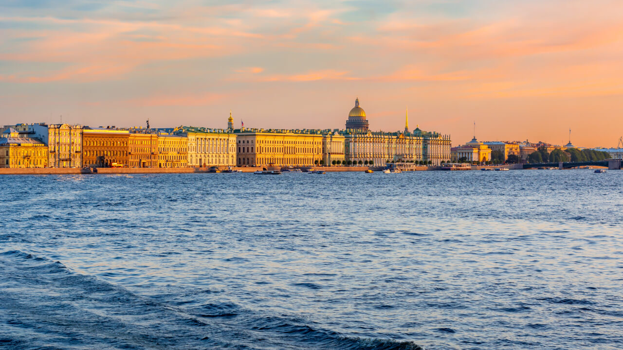 Первое за 160 лет: в Петербурге ожидается историческое наводнение
