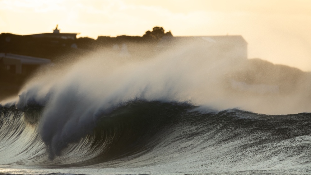 Ученые «рассмотрели» гигантское цунами на Камчатке благодаря спутнику