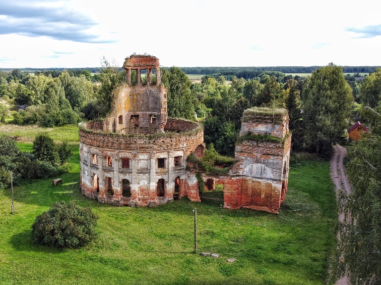 Храм-колизей в Смоленской области