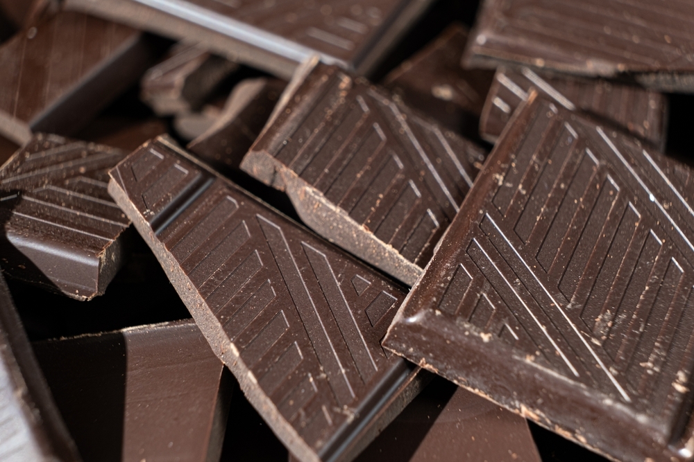 Исследование связало темный шоколад с замедлением старения