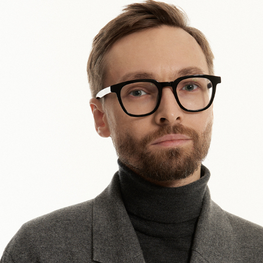 Роман Лобашов