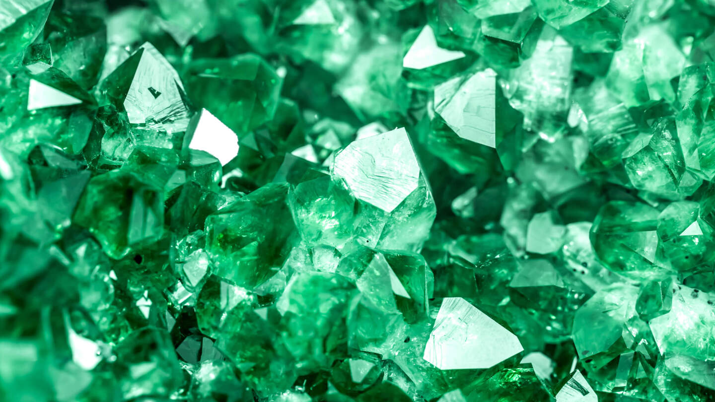 Рубины, изумруды