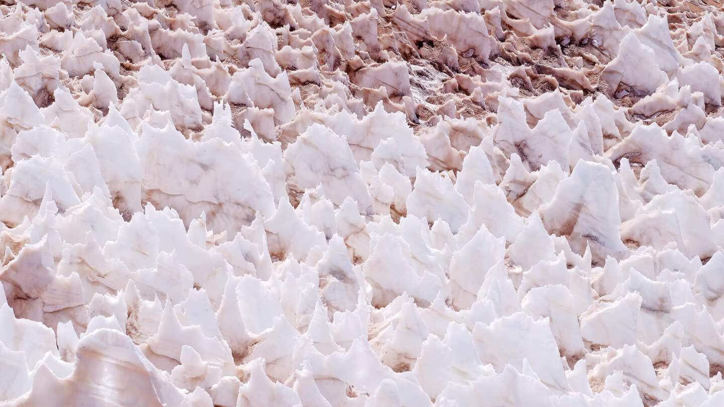 «кающиеся снега»