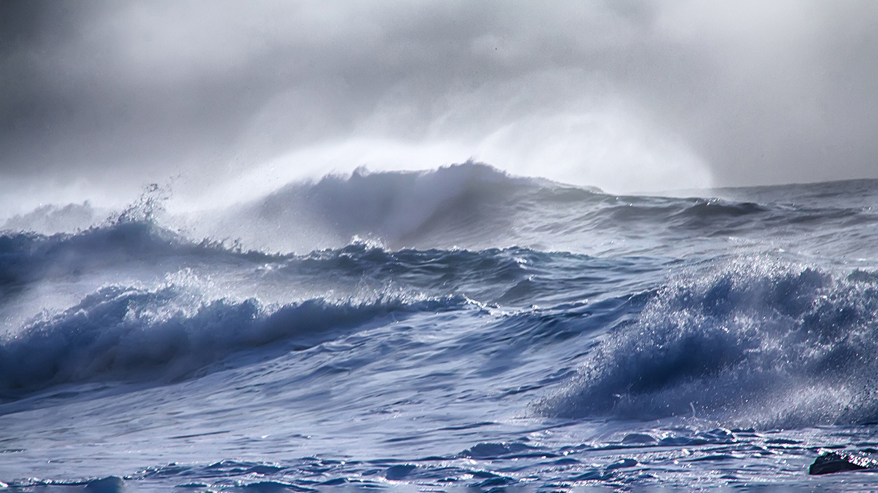 буря на море