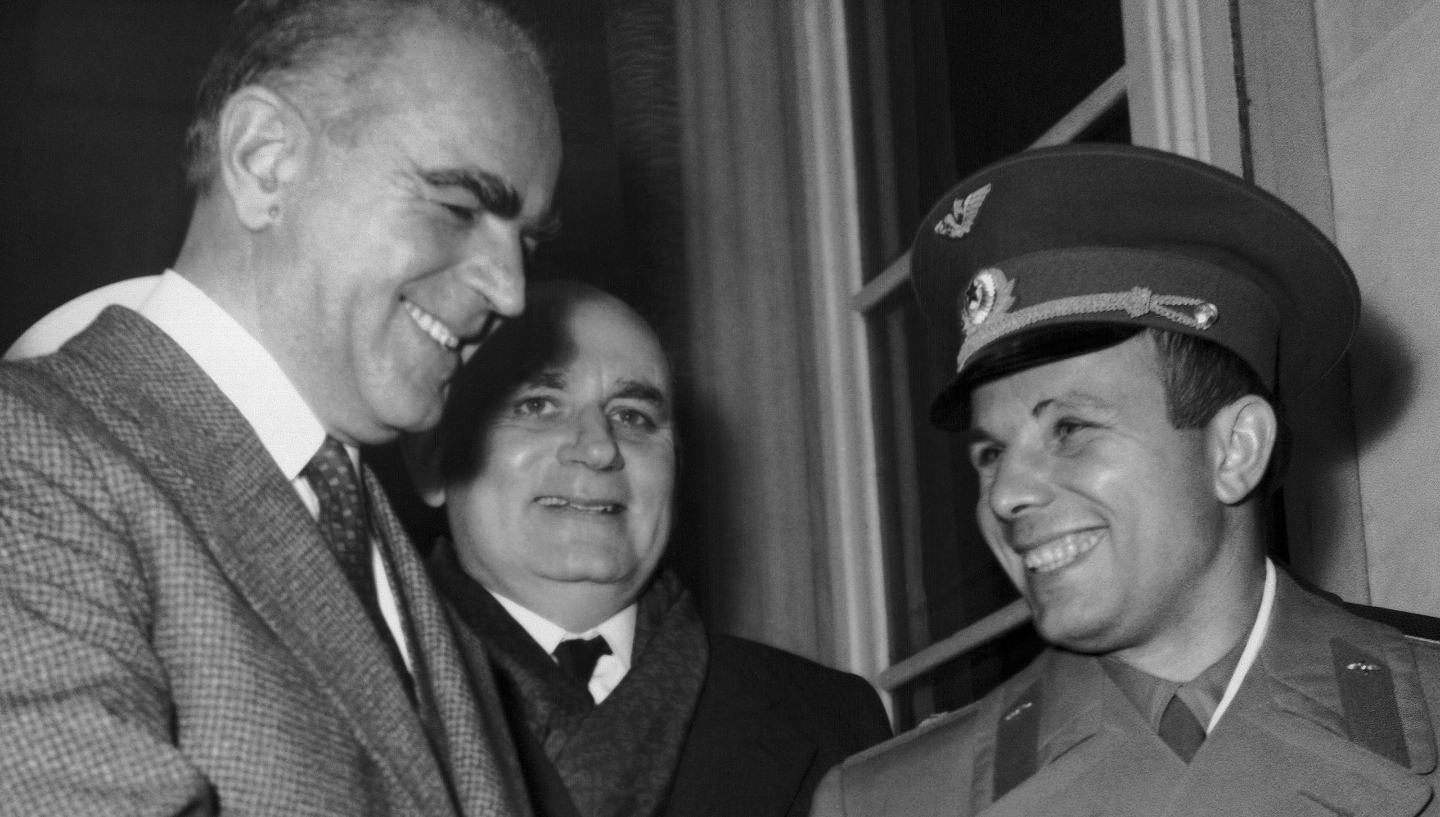 Юрия Гагарин и премер-министр Греции