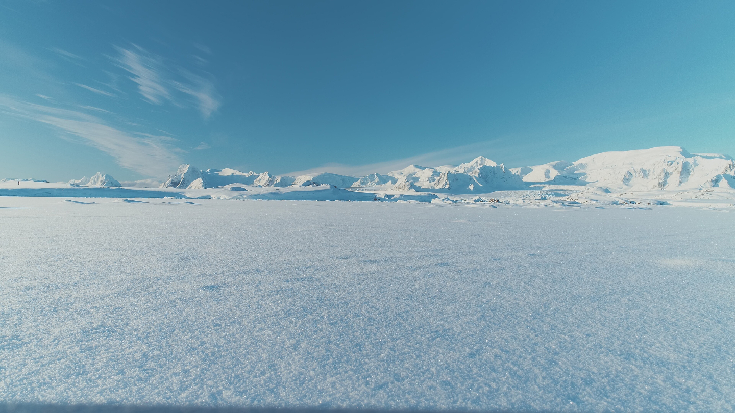 Снег в антарктиде