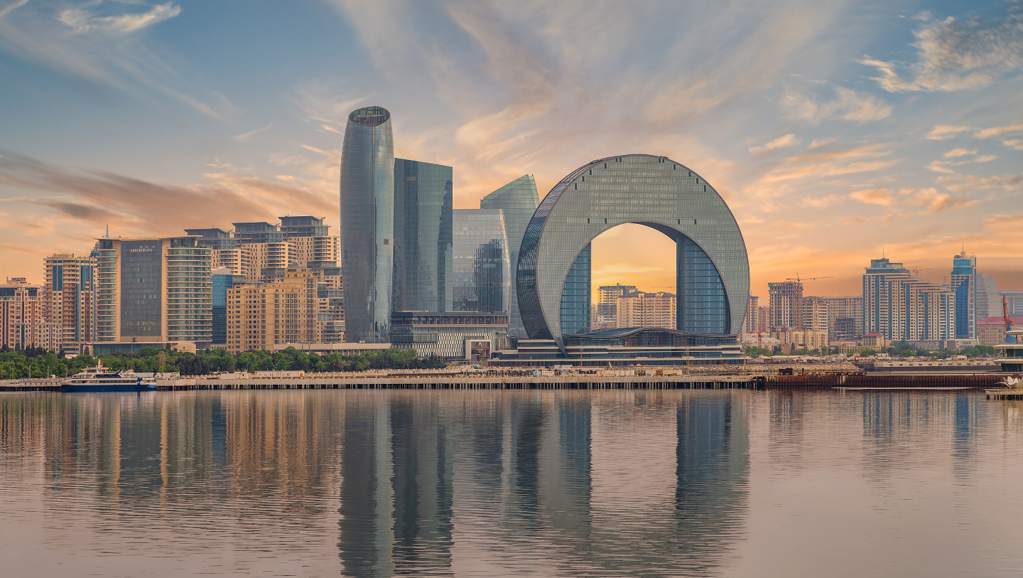 В самом Баку пляжей нет