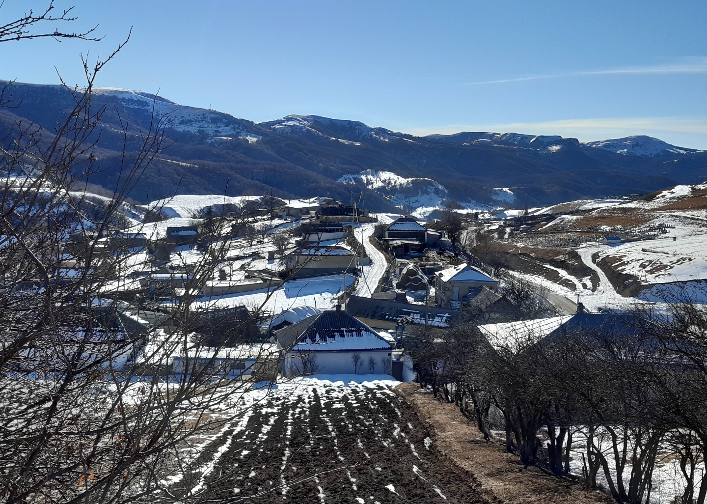 Домбай или Архыз? Непростой выбор горнолыжника, фотолюбителя,  путешественника. - Телеканал «Моя Планета»