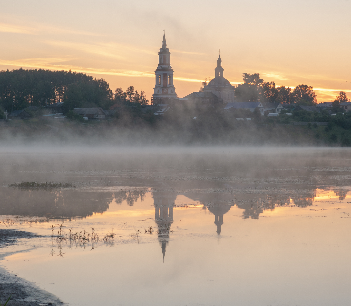 Россия храмы туманное утро