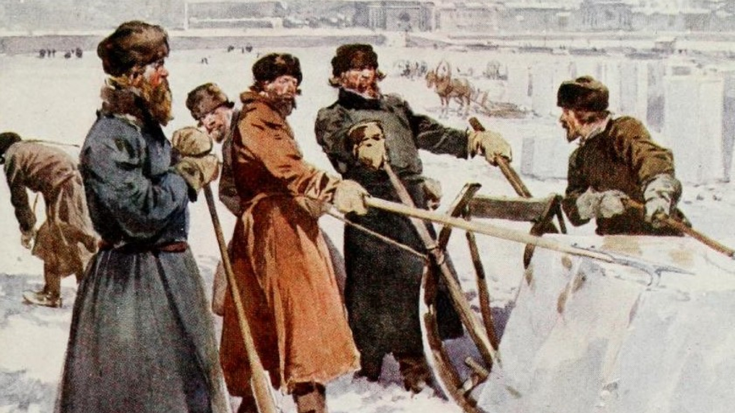 В России издавна заготавливали речной лед, чтобы летом хранить продукты в ледниках
