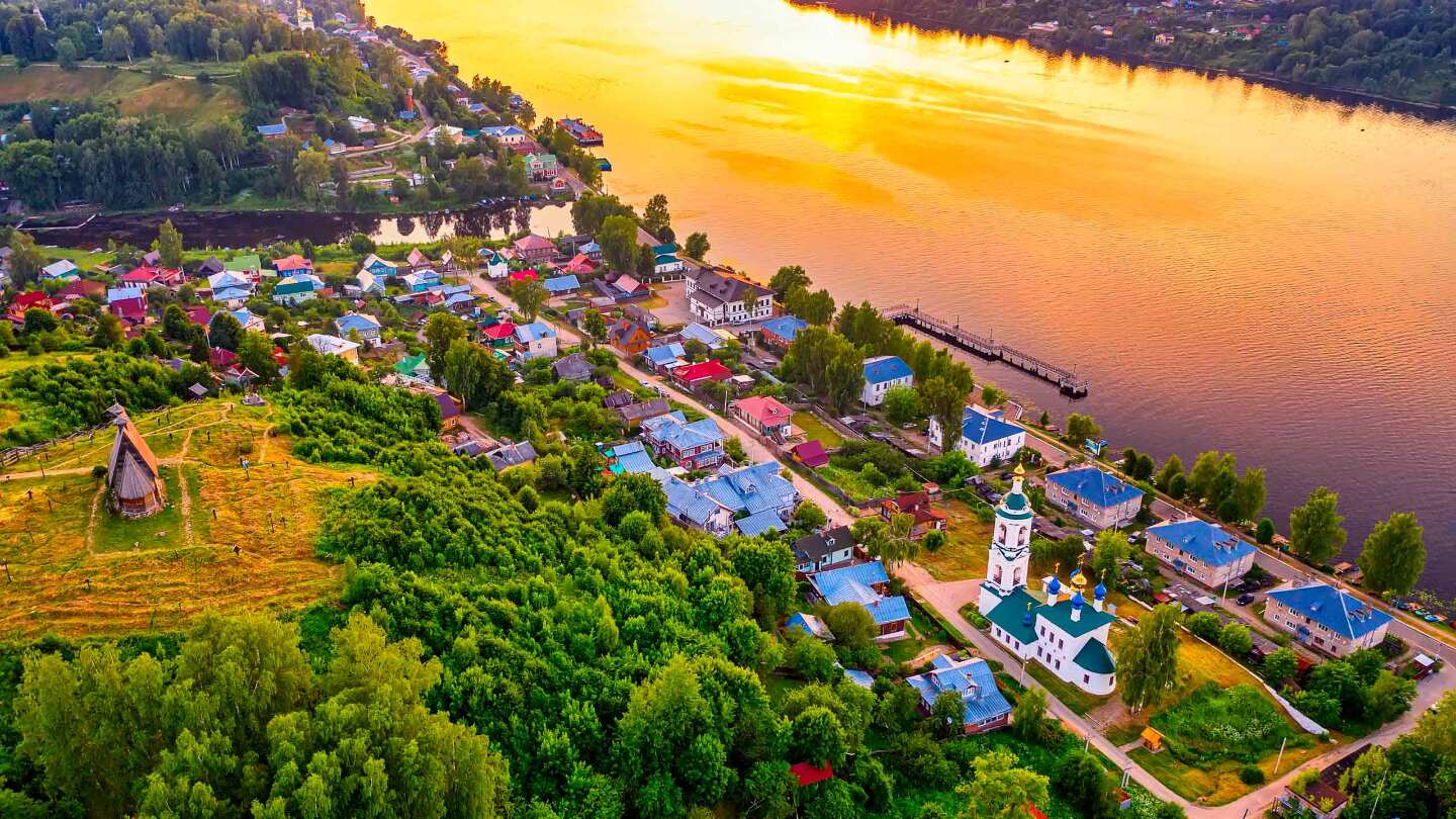 Каменная набережная Плеса