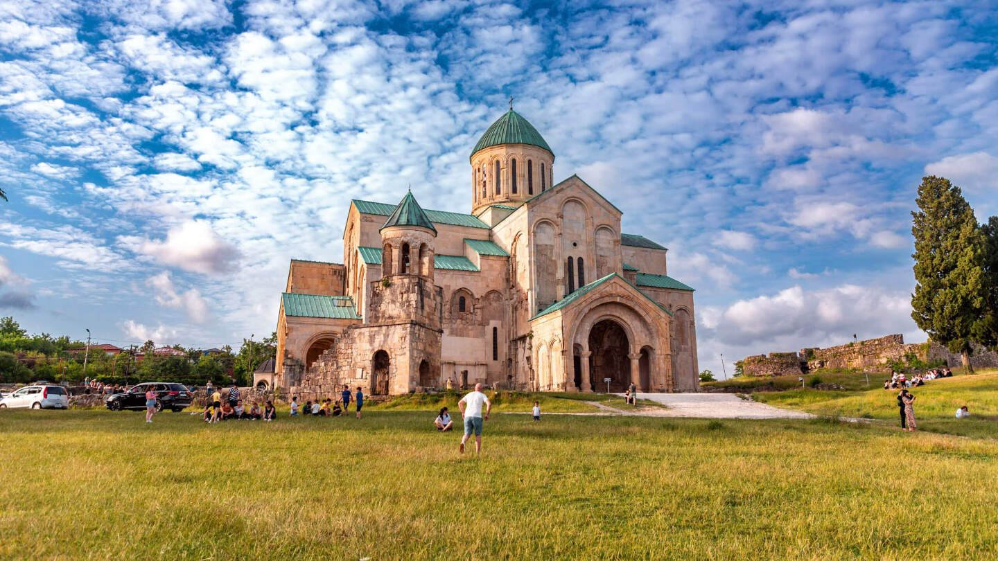 Храм Баграта