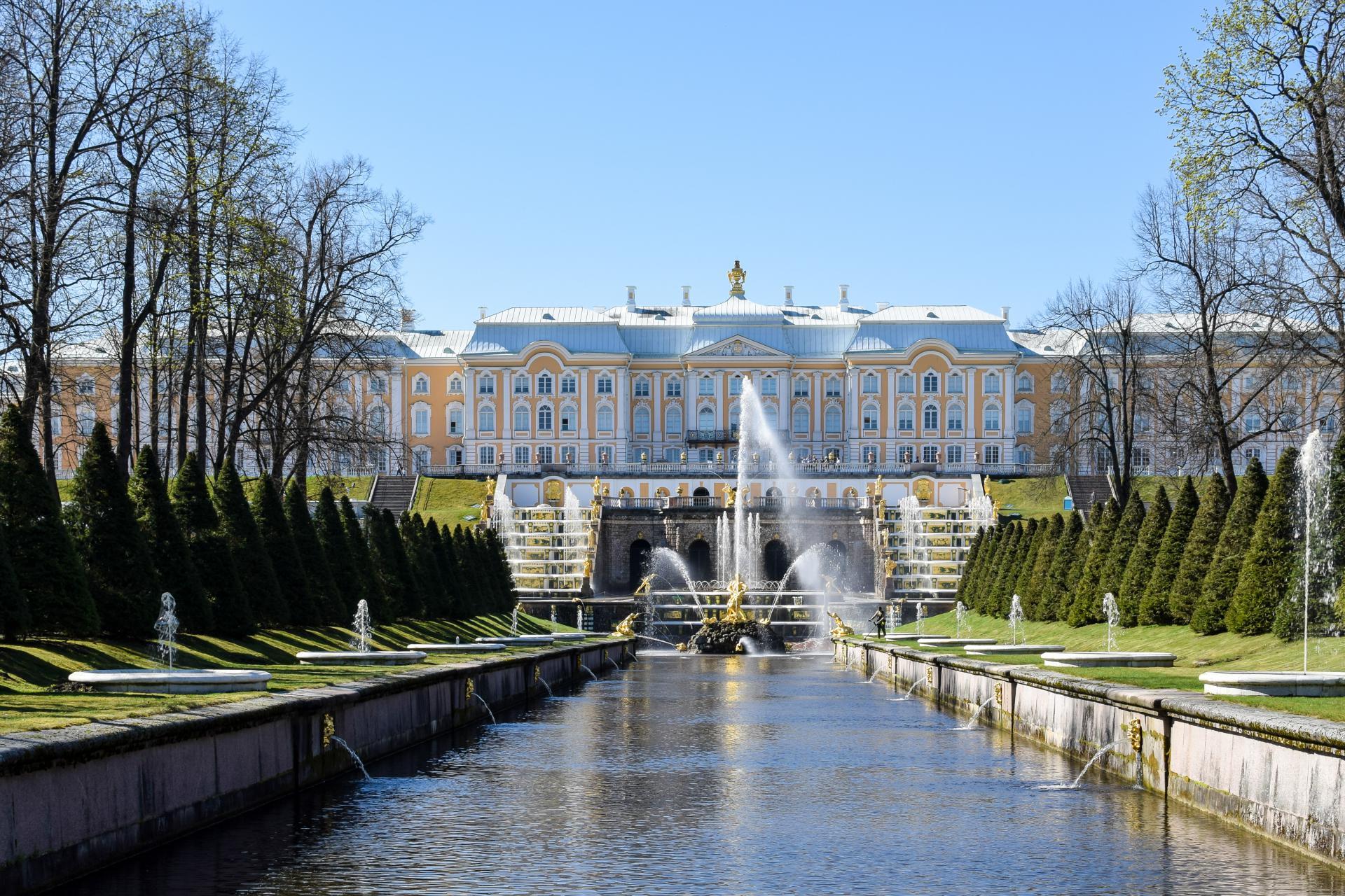 Около петербурга. Фото Петергофа Санкт-Петербург летом. Картинки особняков.