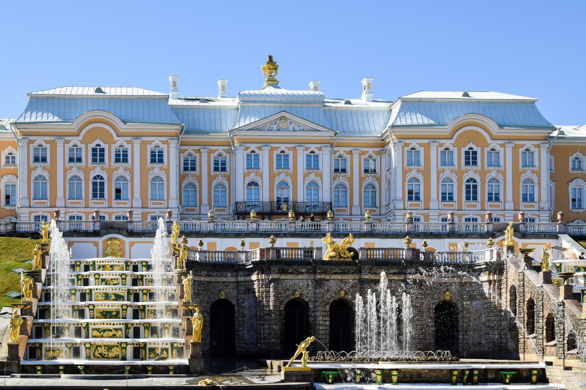 Петергоф в санкт петербурге фото внутри и снаружи с описанием и фото