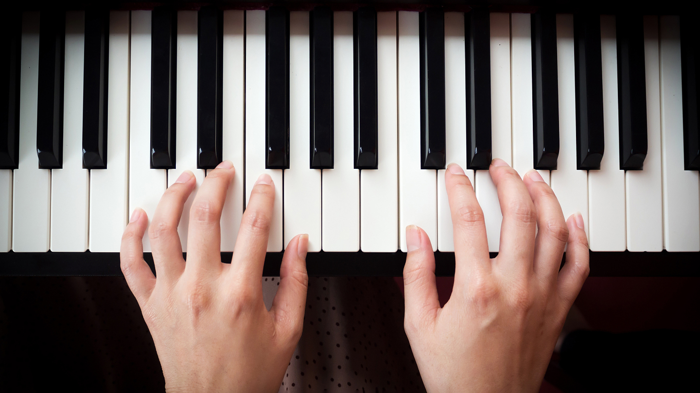 звук, игра на фортепиано