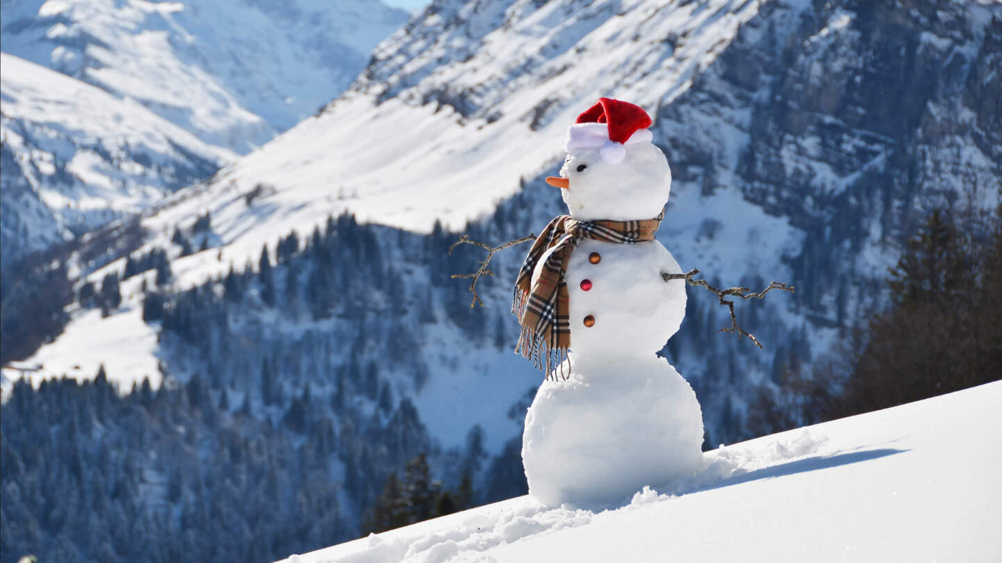 Снеговик во французских Альпах