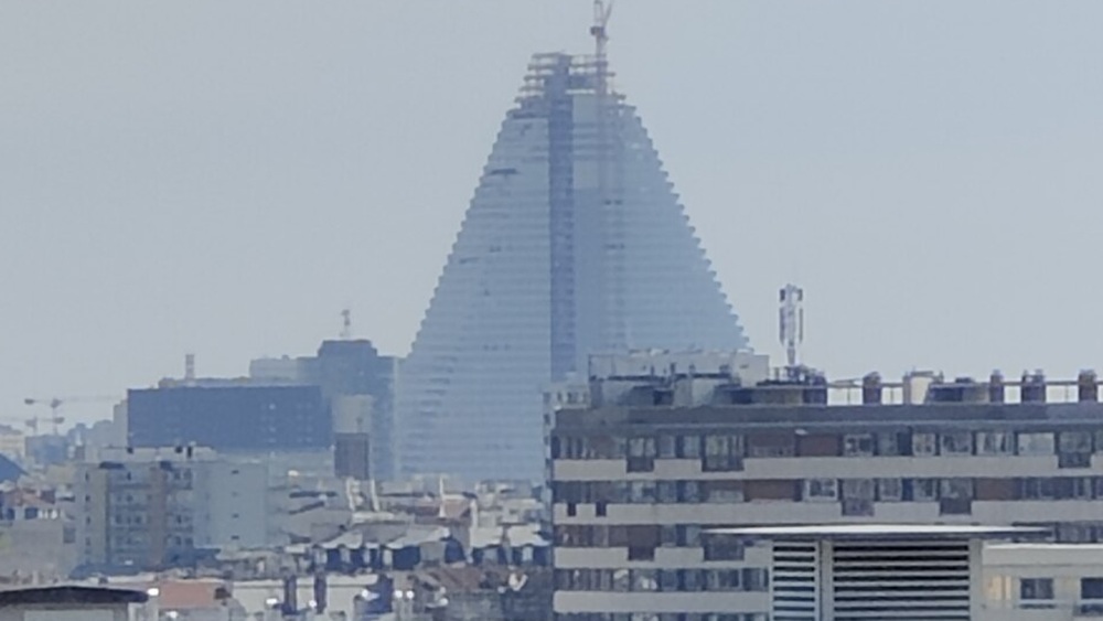 небоскреб