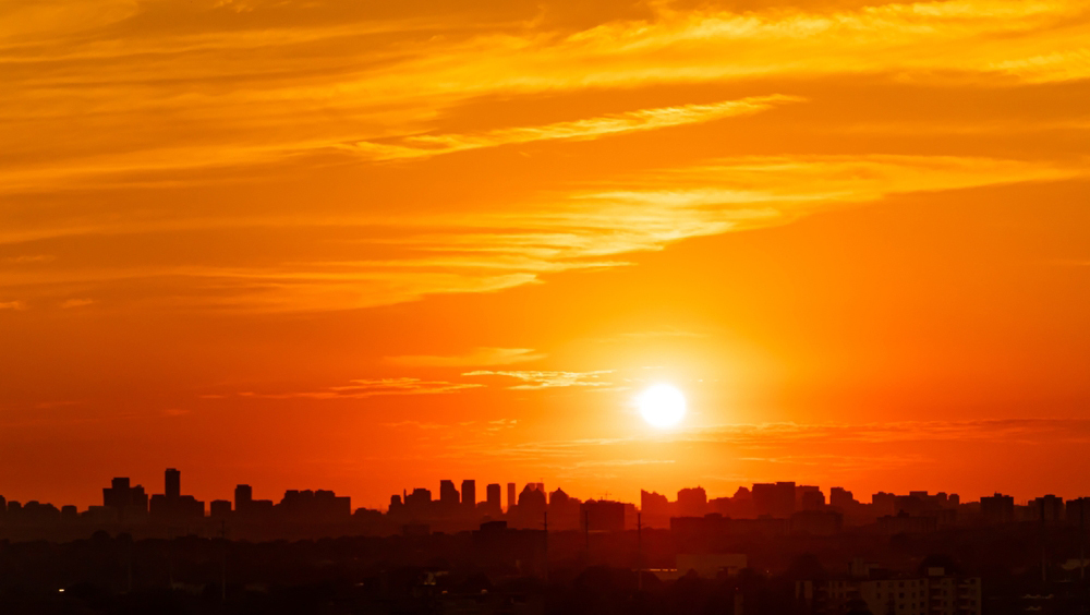 жара, города