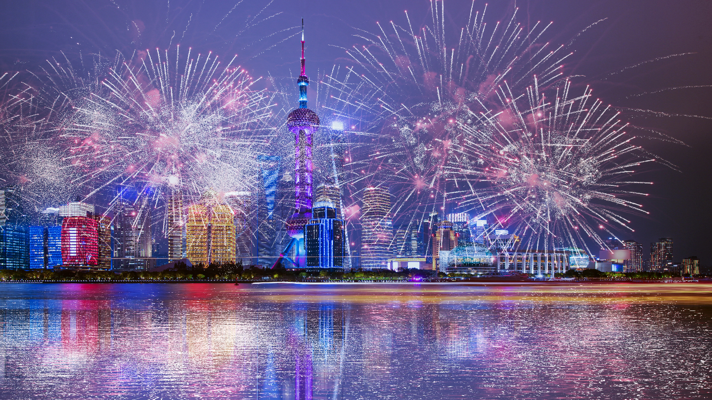 Новогодние феерверки в Шанхае