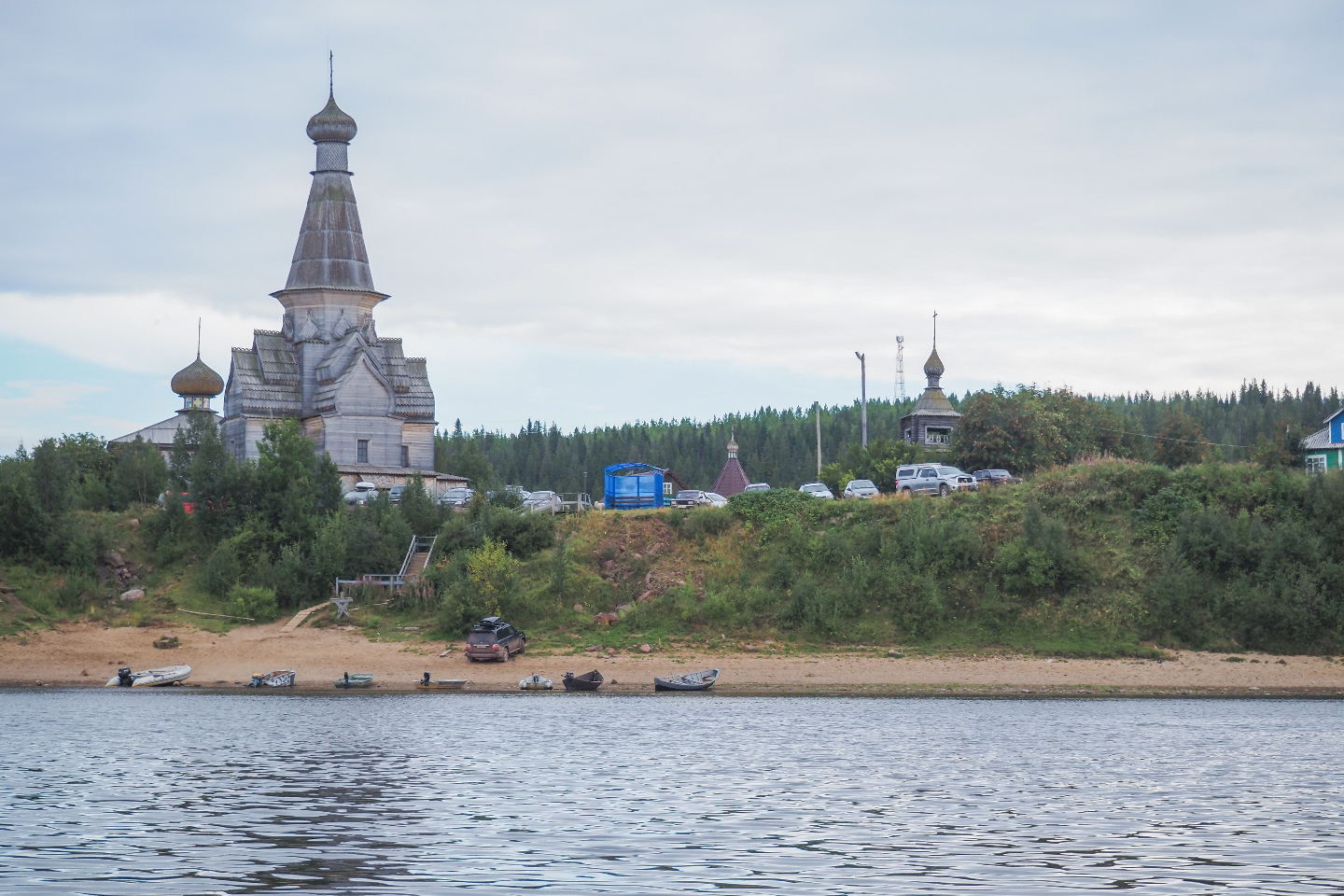 Варзуга Церковь Успения Пресвятой Богородицы. Варзуга Церковь Петра.