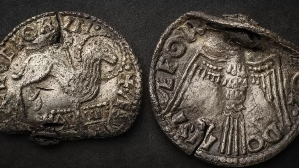 монеты