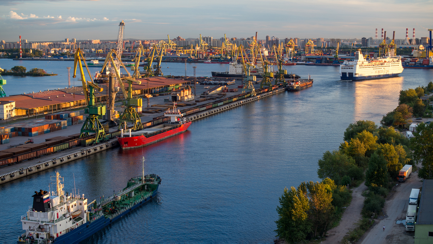 Порт Санкт-Петербурга: самый большой порт в России