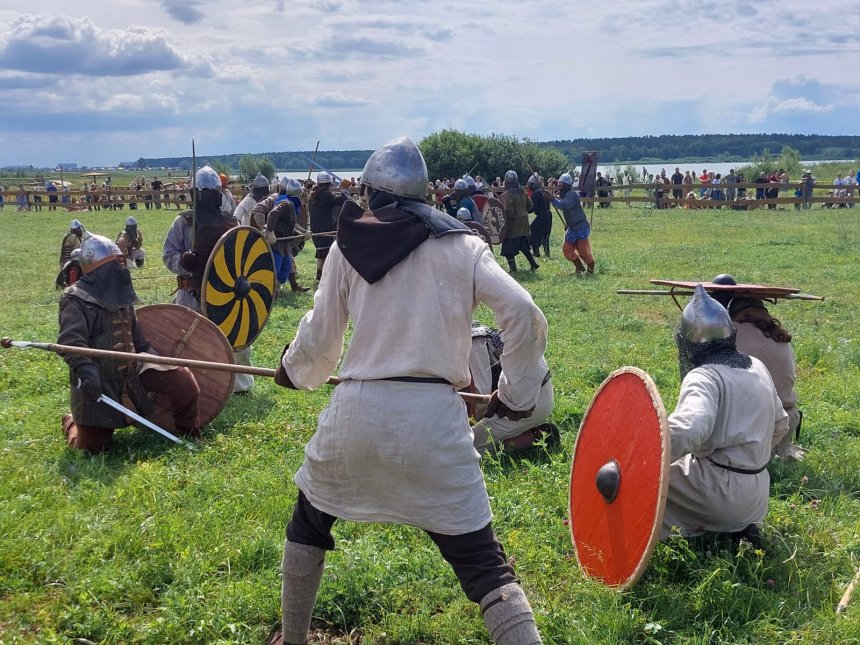 Волжский путь 2025 -   (1/8)