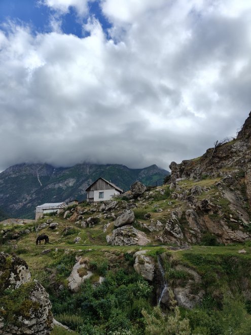 В горах Приэльбрусья -  