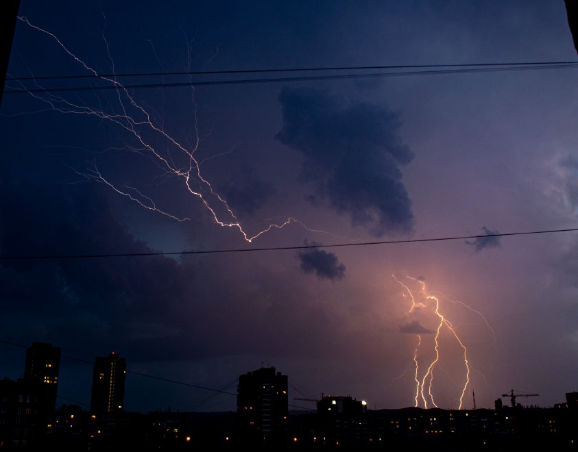 Разряды молний - Артём