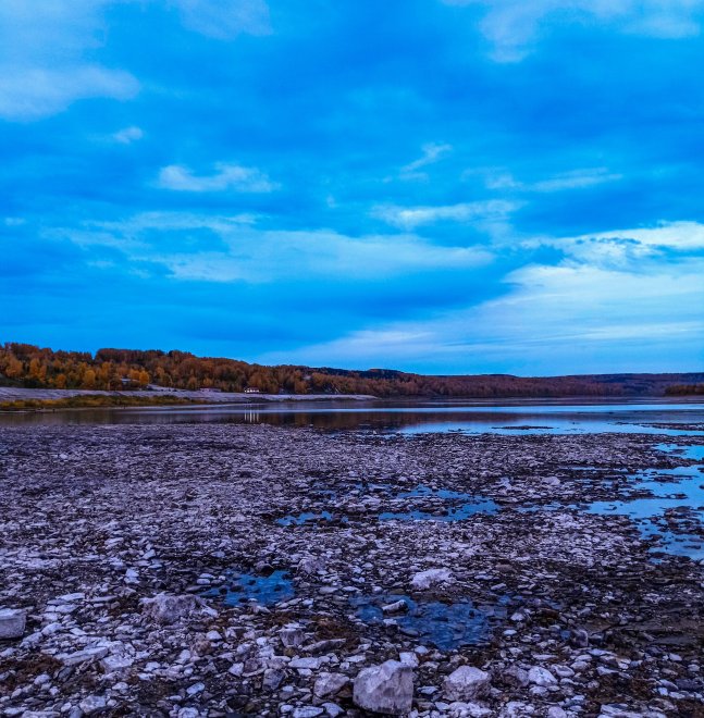 Осенний покой у реки - Вера