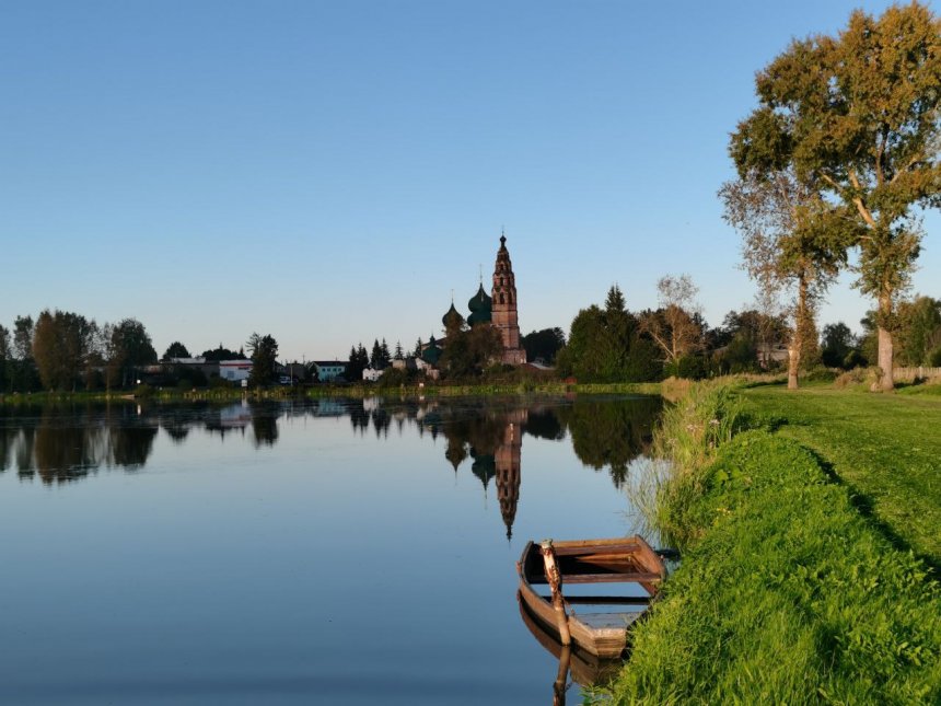 Озеро в селе Великое, Ярославская область - Олег