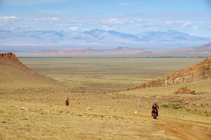 Велосипедный поход по Монголии -   (1/8)