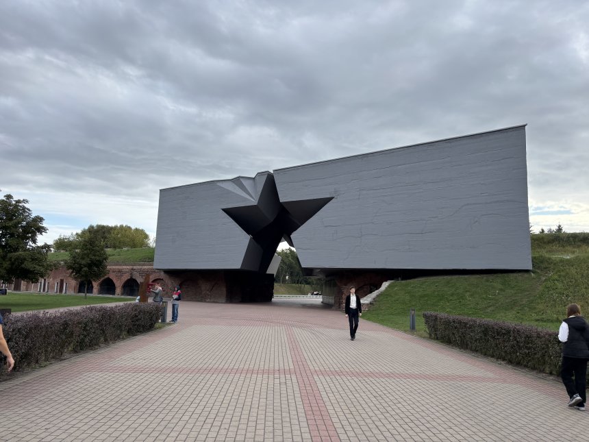 Бресткая крепость, Беларусь 🇧🇾 - Леша Новоженов (1/6)